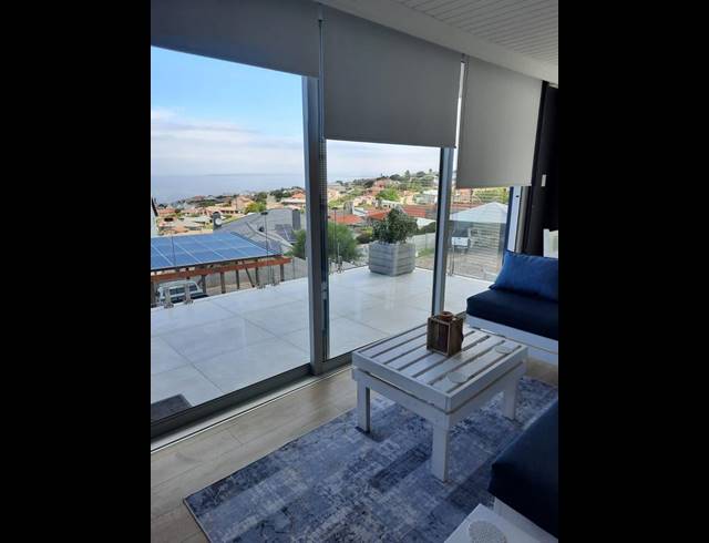 1 BEDROOM PROPERTY TO RENT IN DANA BAY